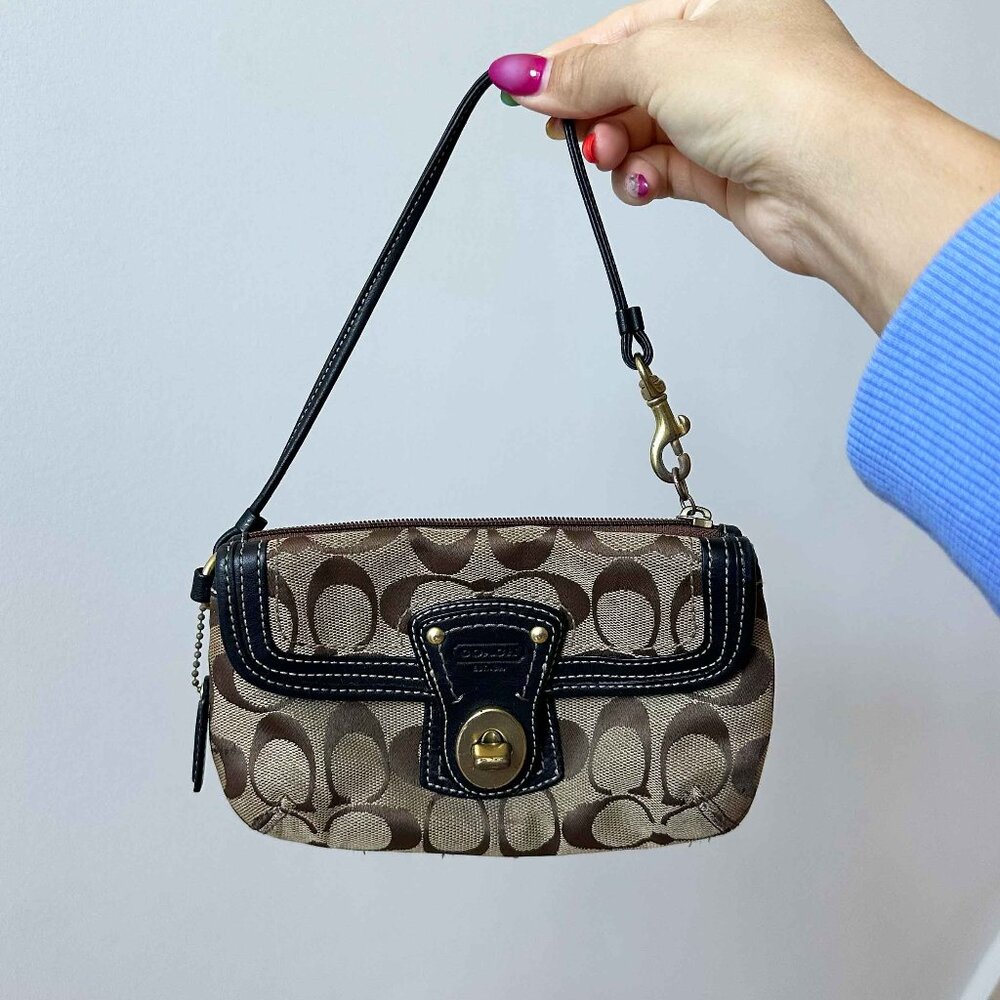 Vintage Coach Signature C Legacy Wristlet